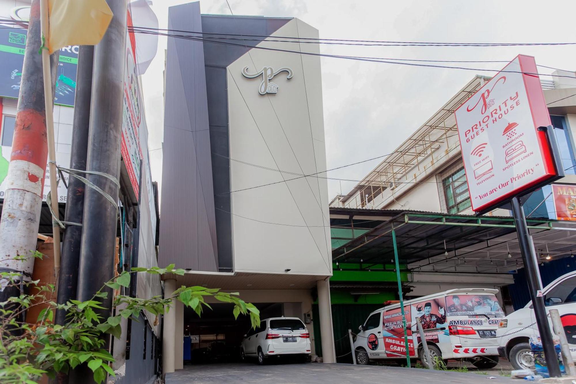 Urbanview Hotel Priority Samarinda By Reddoorz Kültér fotó